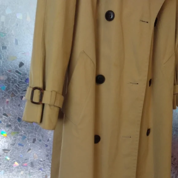Vintage Etienne Aigner Trench Coat - Picture 7 of 17